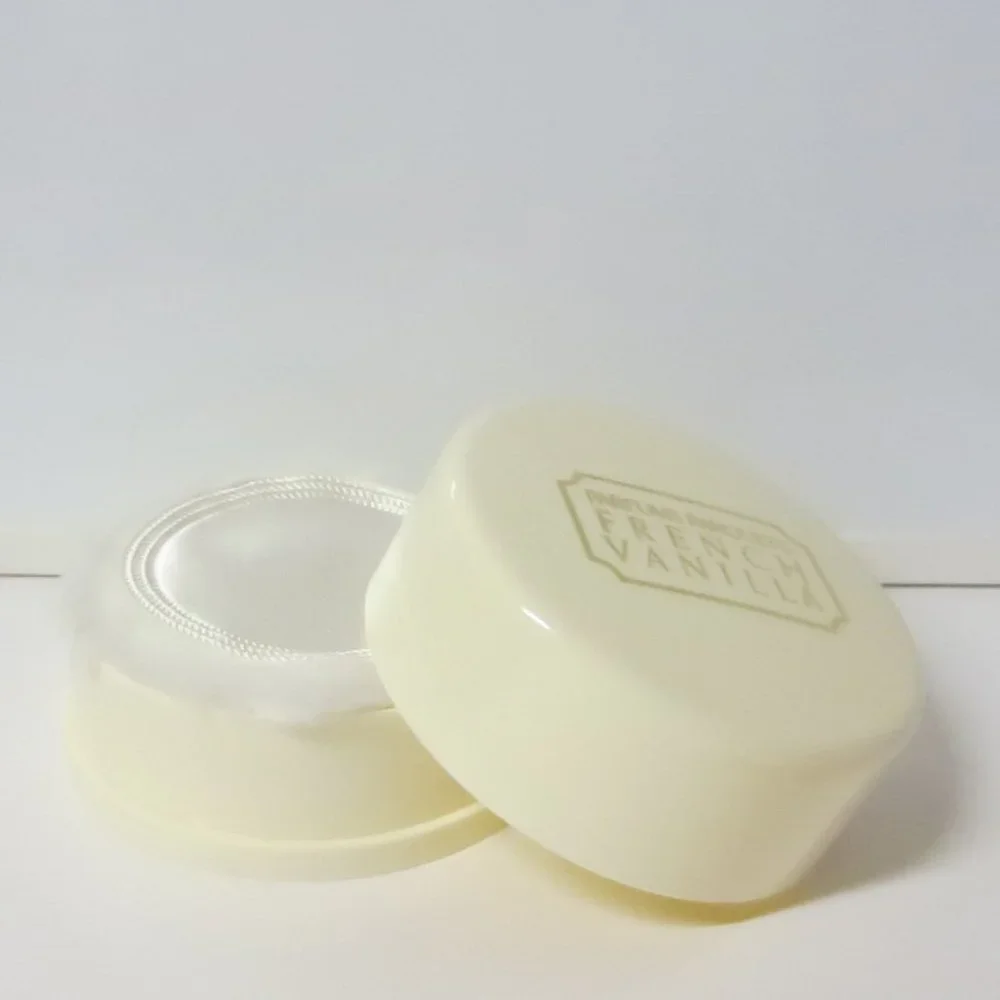 French Vanilla Dusting Powder by Dana Vintage